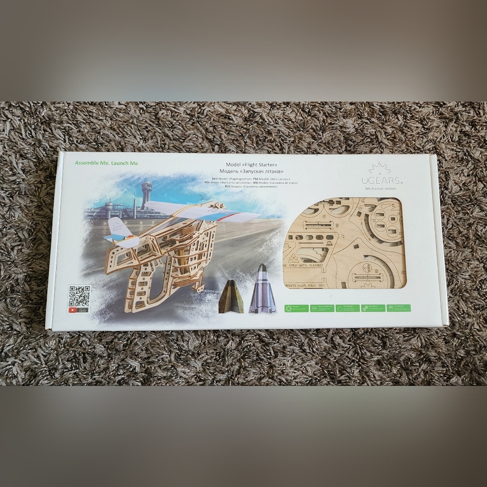 UGears Flight Starter 3D Mechanical Puzzle Model Kit NEW